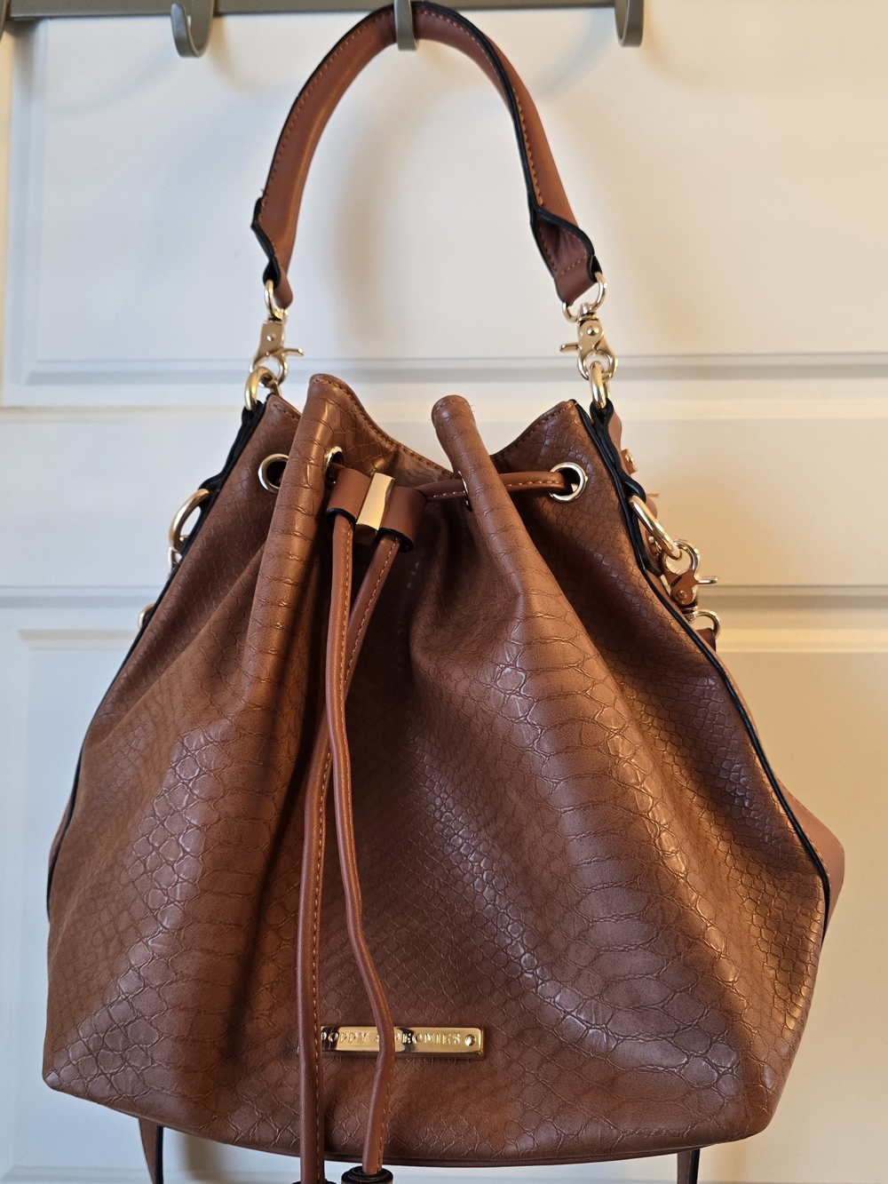 Poppy & Peonies Desert Bucket Bag with Dustbag